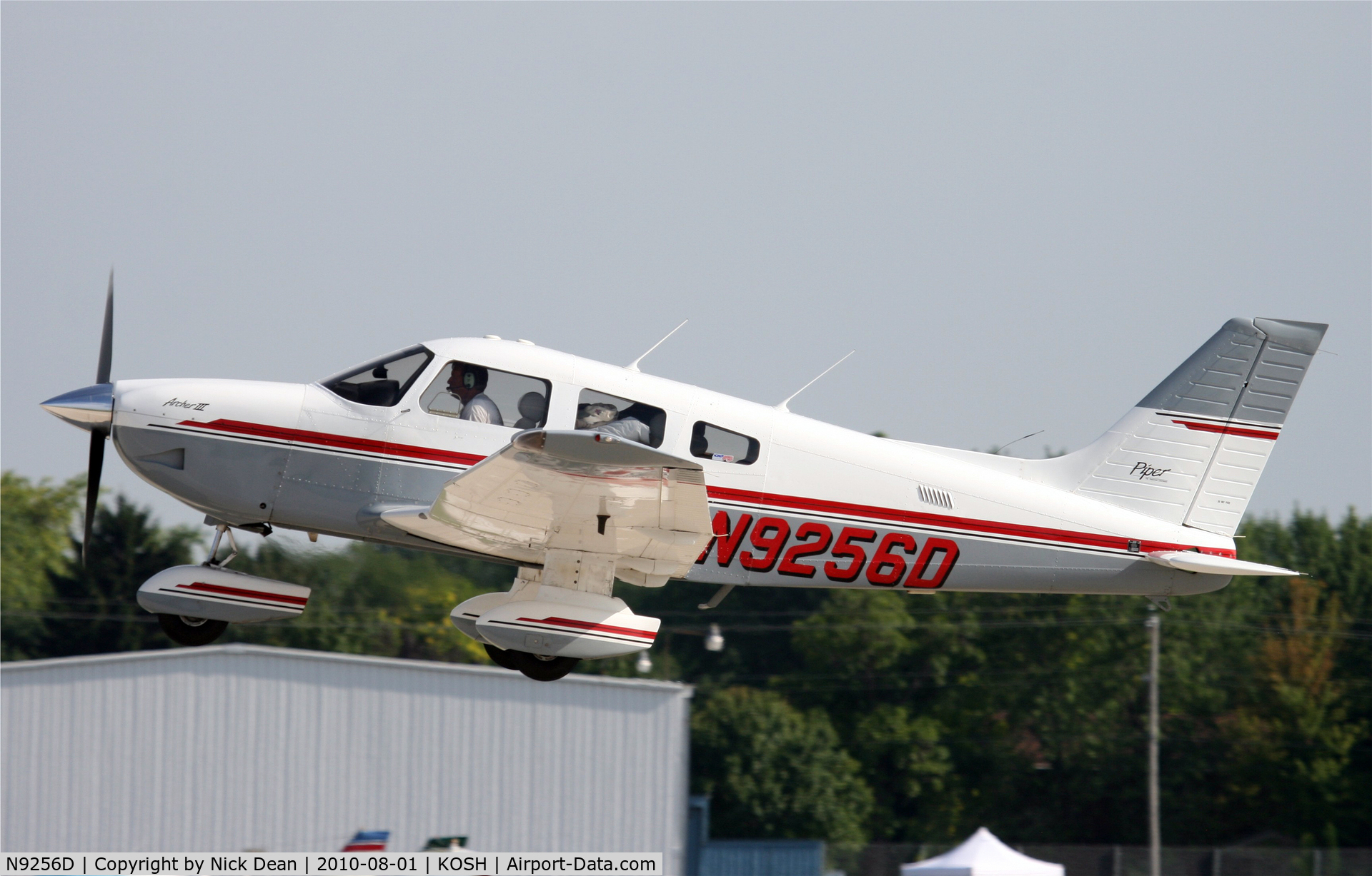 N9256D, 1995 Piper PA-28-181 Archer II C/N 2890227, KOSH