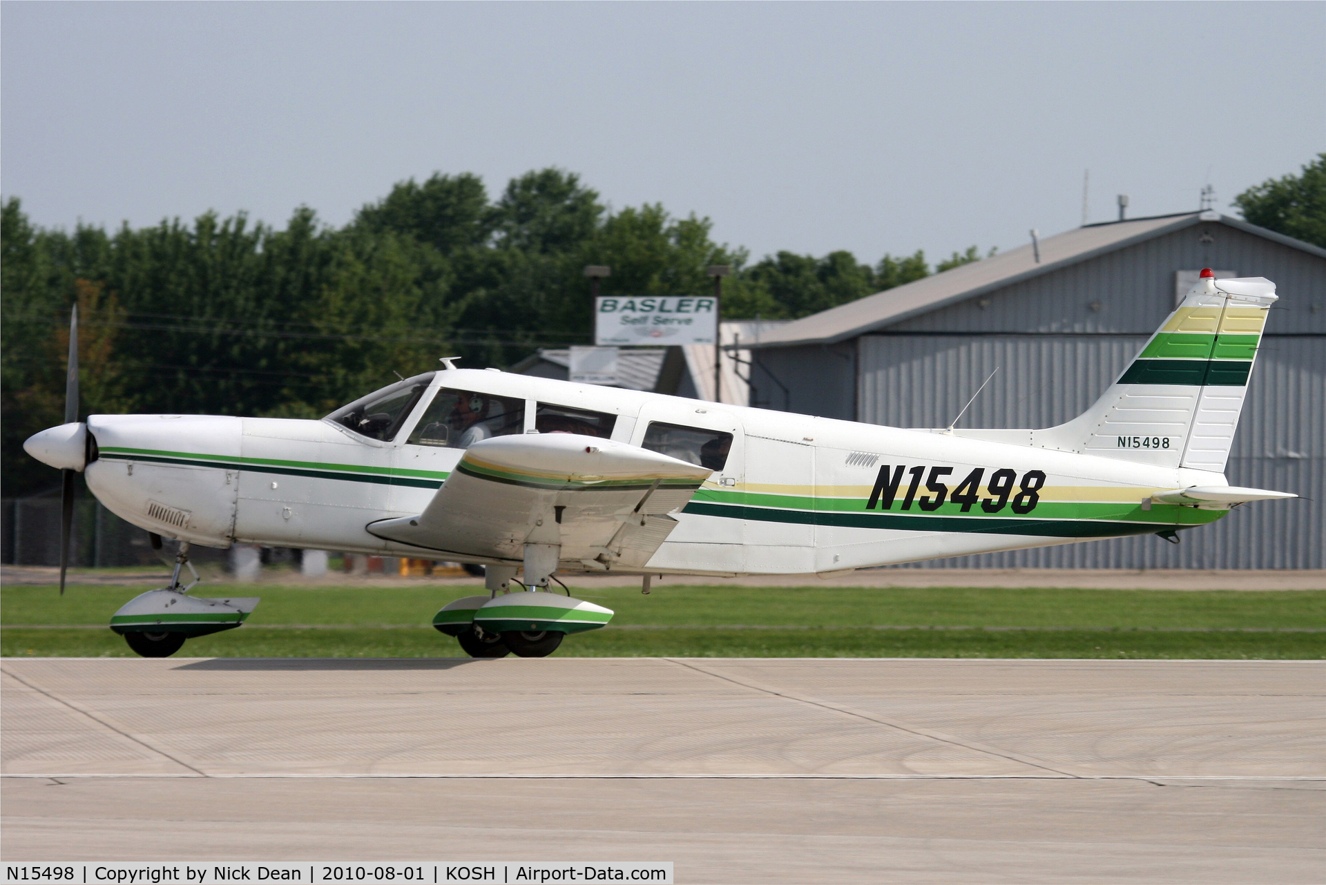 N15498, 1972 Piper PA-32-300 Cherokee Six Cherokee Six C/N 32-7340010, KOSH