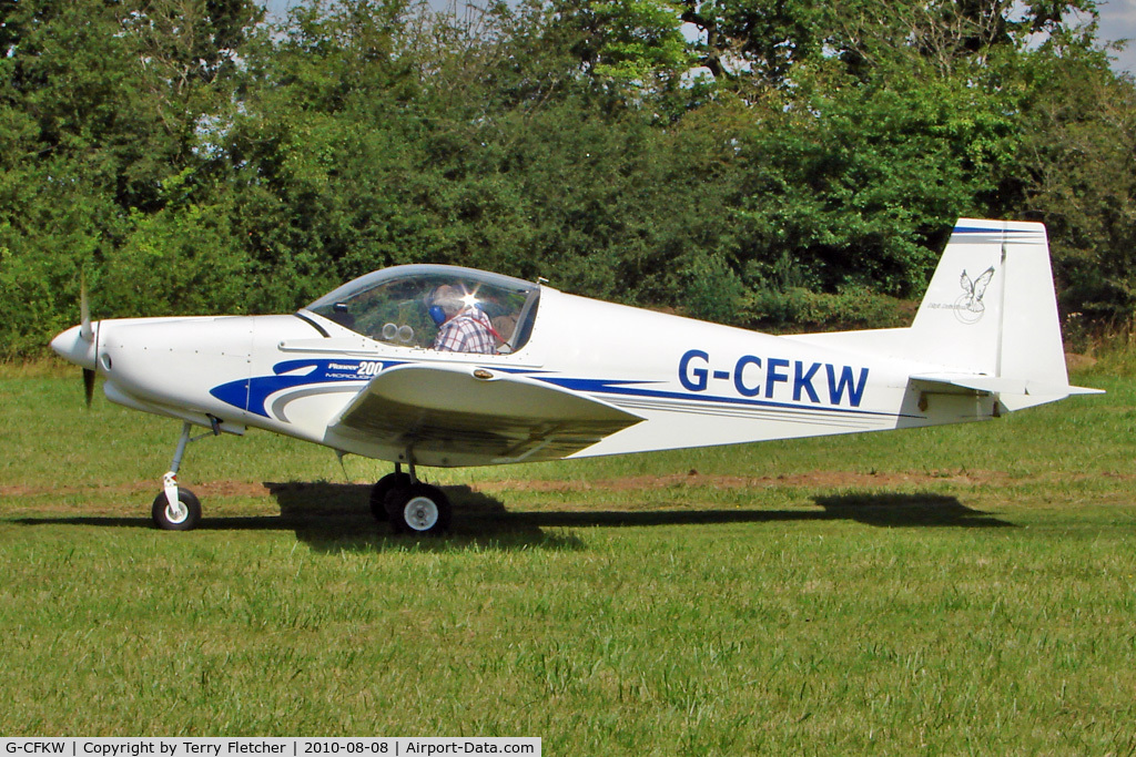 G-CFKW, 2008 Alpi Aviation Pioneer 200-M C/N LAA 334-14828, Based 2008 Cavaciuti Fa PIONEER 200-M, c/n: LAA 334-14828 at 2010 Stoke Golding Stakeout