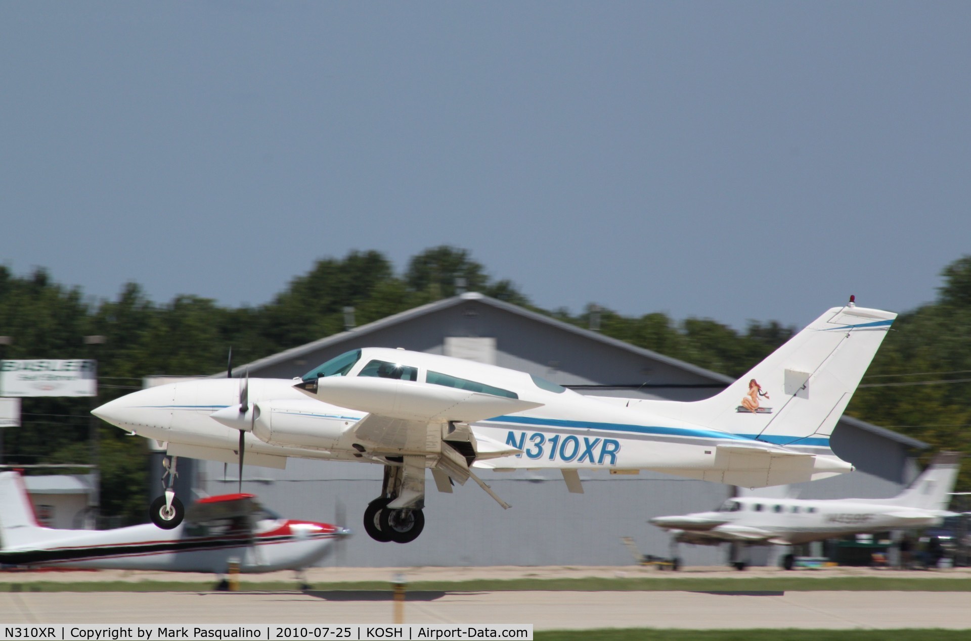 N310XR, 1976 Cessna 310R C/N 310R0626, Cessna 310R