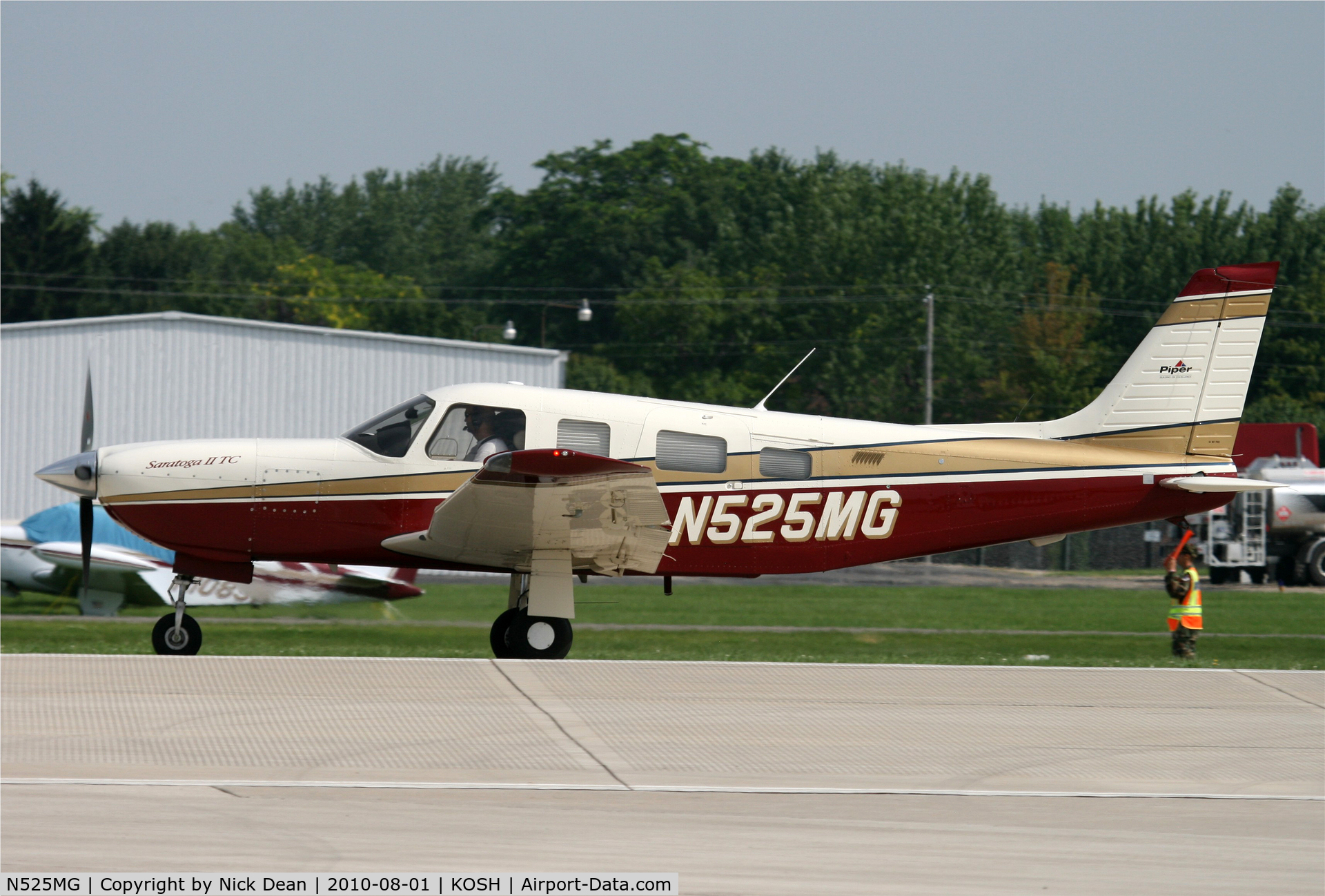 N525MG, 1999 Piper PA-32R-301T Turbo Saratoga C/N 3257118, KOSH