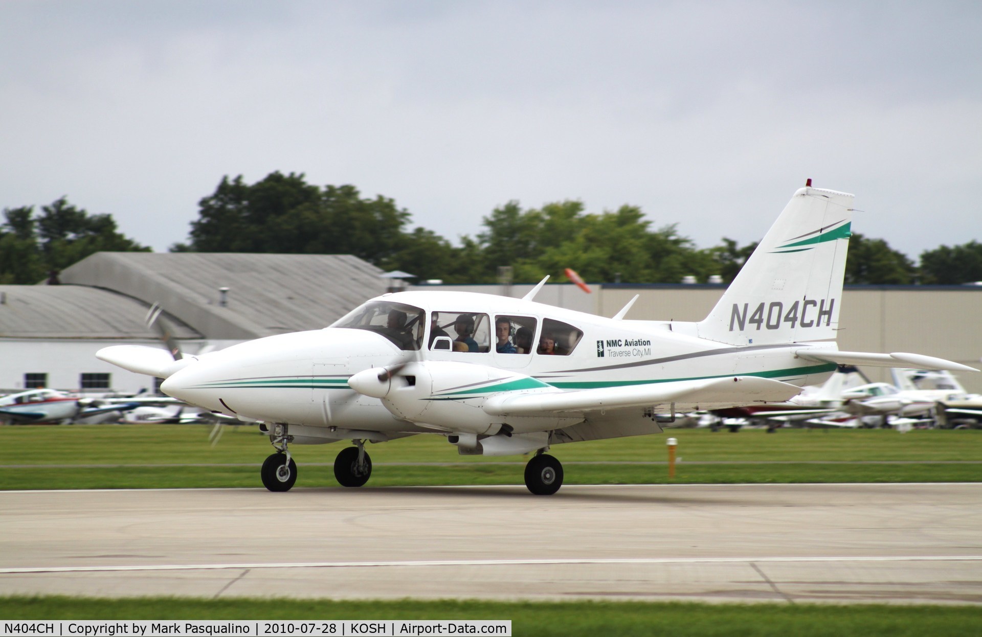 N404CH, 1976 Piper PA-23-250 Aztec C/N 27-7654191, Piper PA-23-250