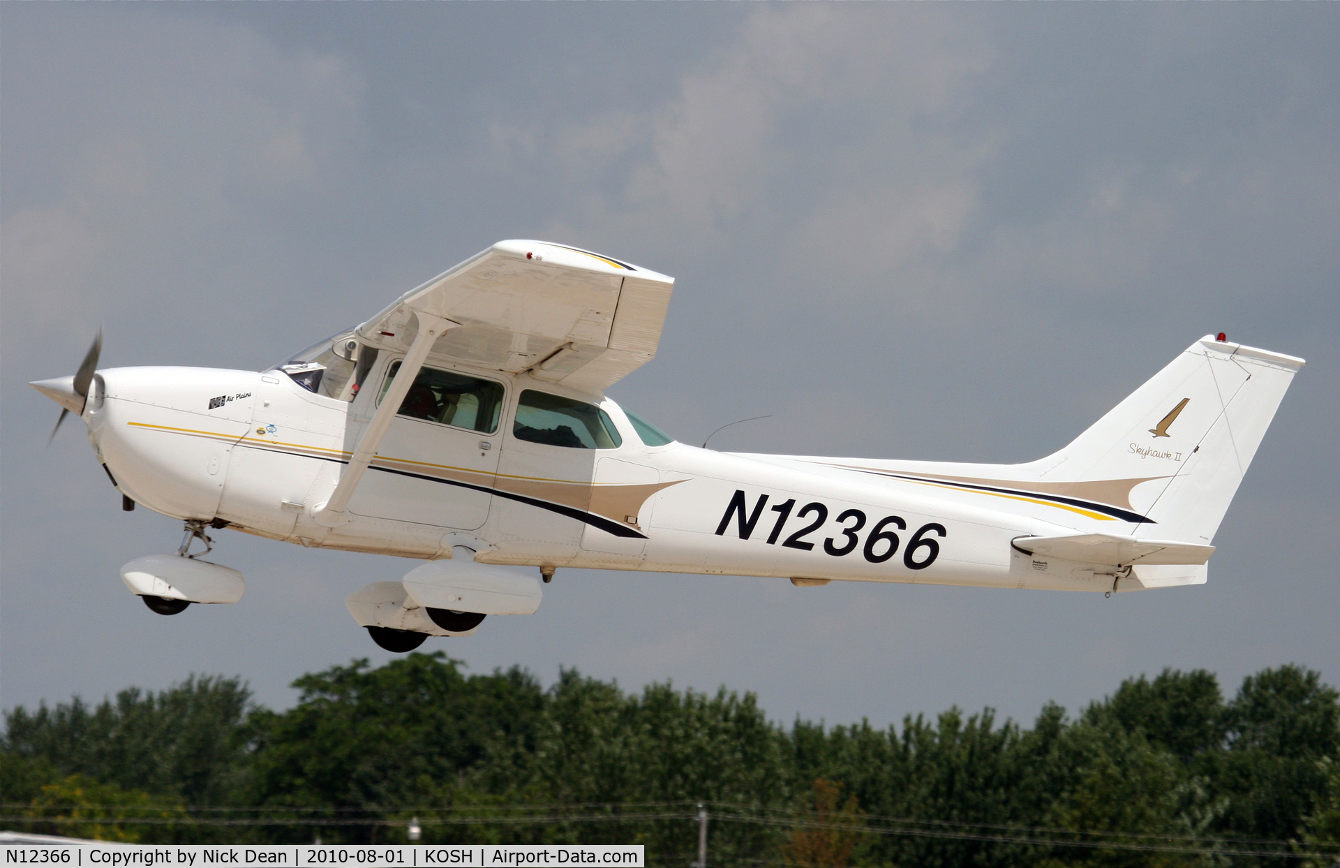 N12366, 1973 Cessna 172M C/N 17261951, KOSH
