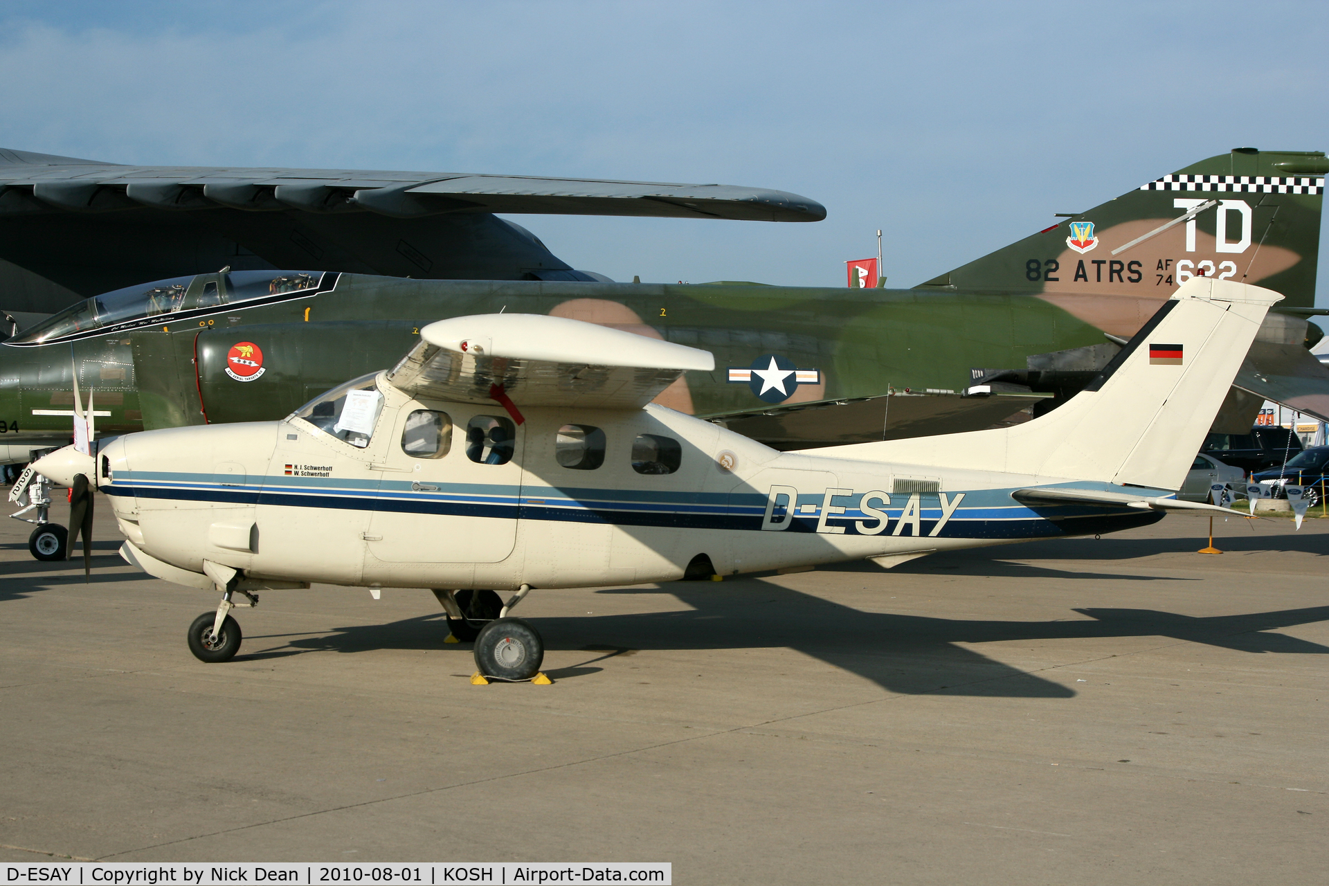D-ESAY, 2003 Cessna P210N Pressurised Centurion C/N P21000629, KOSH