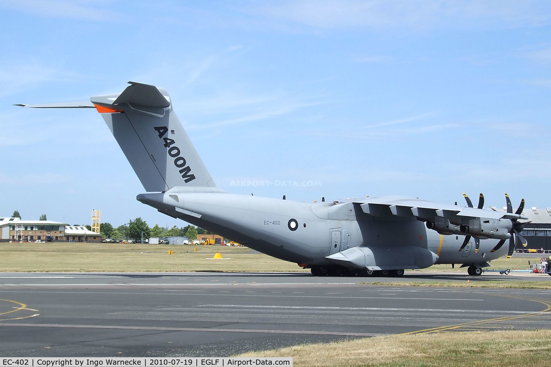 EC-402, 2010 Airbus A400M Atlas C/N 002, Airbus A400M second prototype being readied for the flying display at Farnborough International 2010