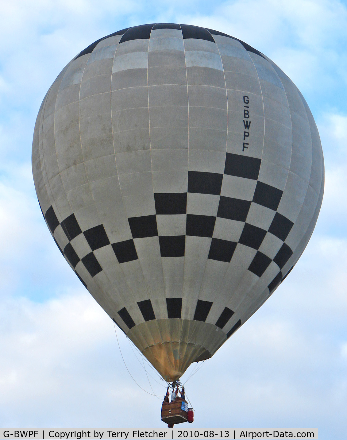 G-BWPF, 1996 Sky Balloons Ltd SKY 120-24 C/N 028, 1996 Sky Balloons Ltd SKY 120-24, c/n: 028 at 2010 Bristol Balloon Fiesta