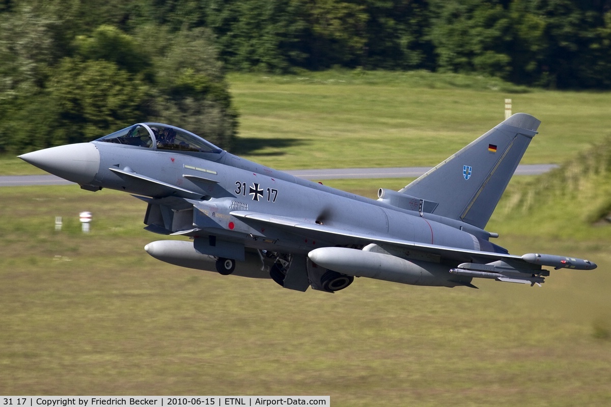 31 17, 2009 Eurofighter EF-2000 Typhoon S C/N AS010, gear up