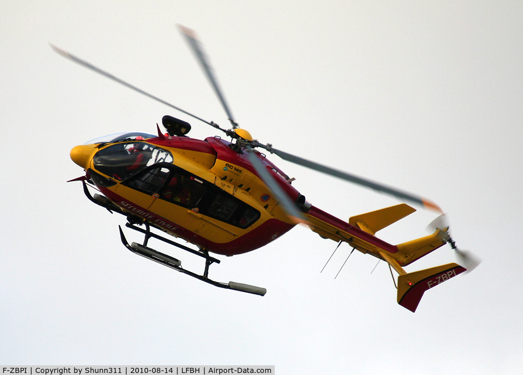 F-ZBPI, 2003 Eurocopter-Kawasaki EC-145 (BK-117C-2) C/N 9016, Departure to flight for a new rescue...