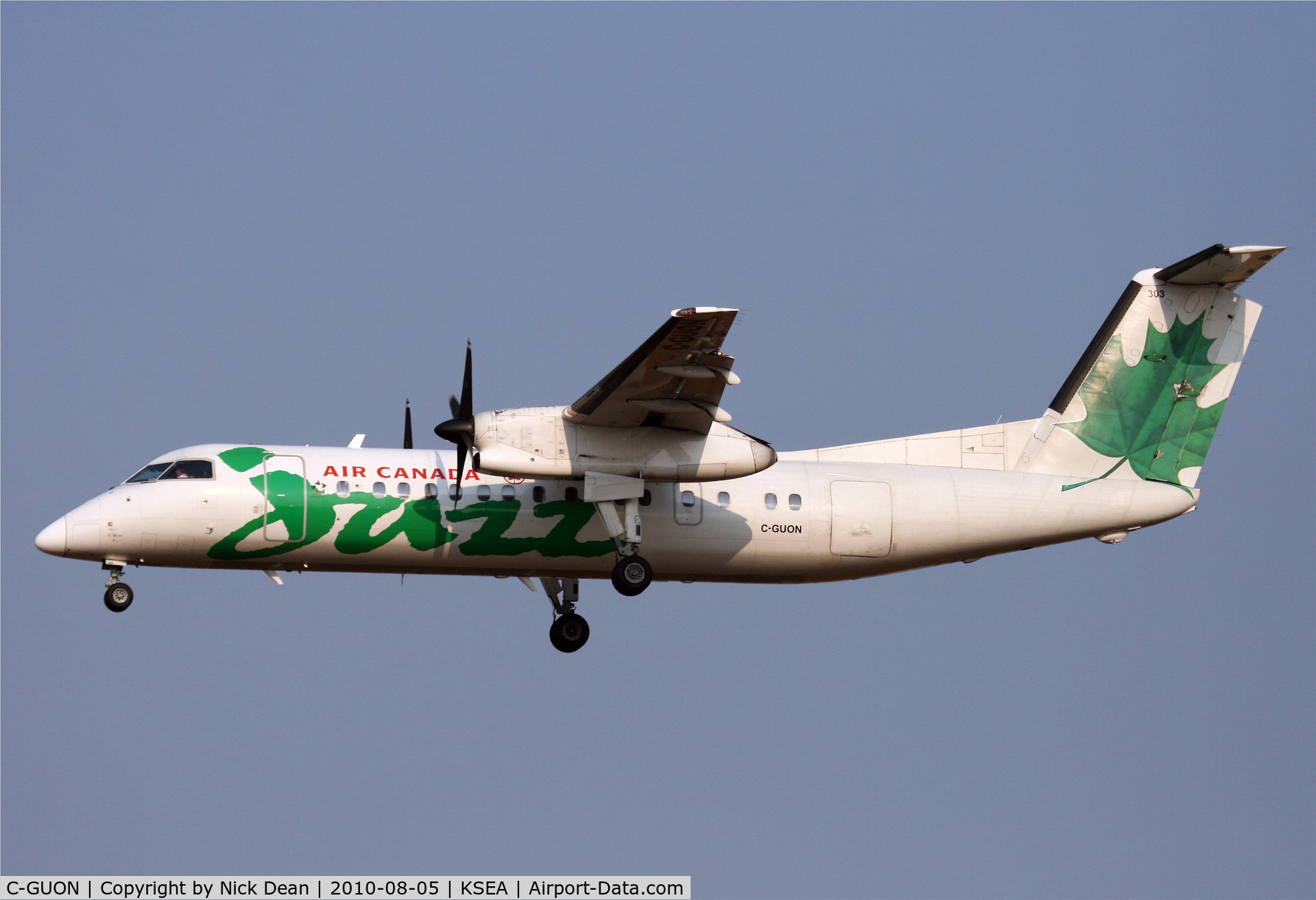 C-GUON, 1989 De Havilland Canada DHC-8-301 Dash 8 C/N 143, KSEA