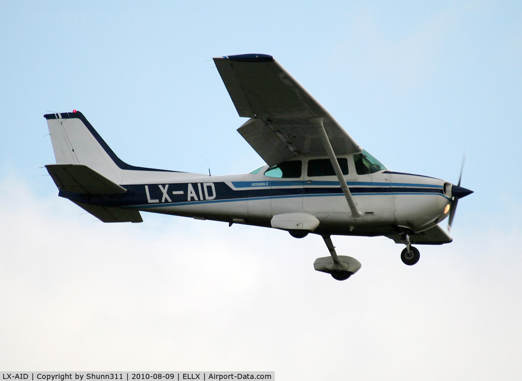 LX-AID, 1980 Reims F172N Skyhawk C/N 1972, Landing rwy 24