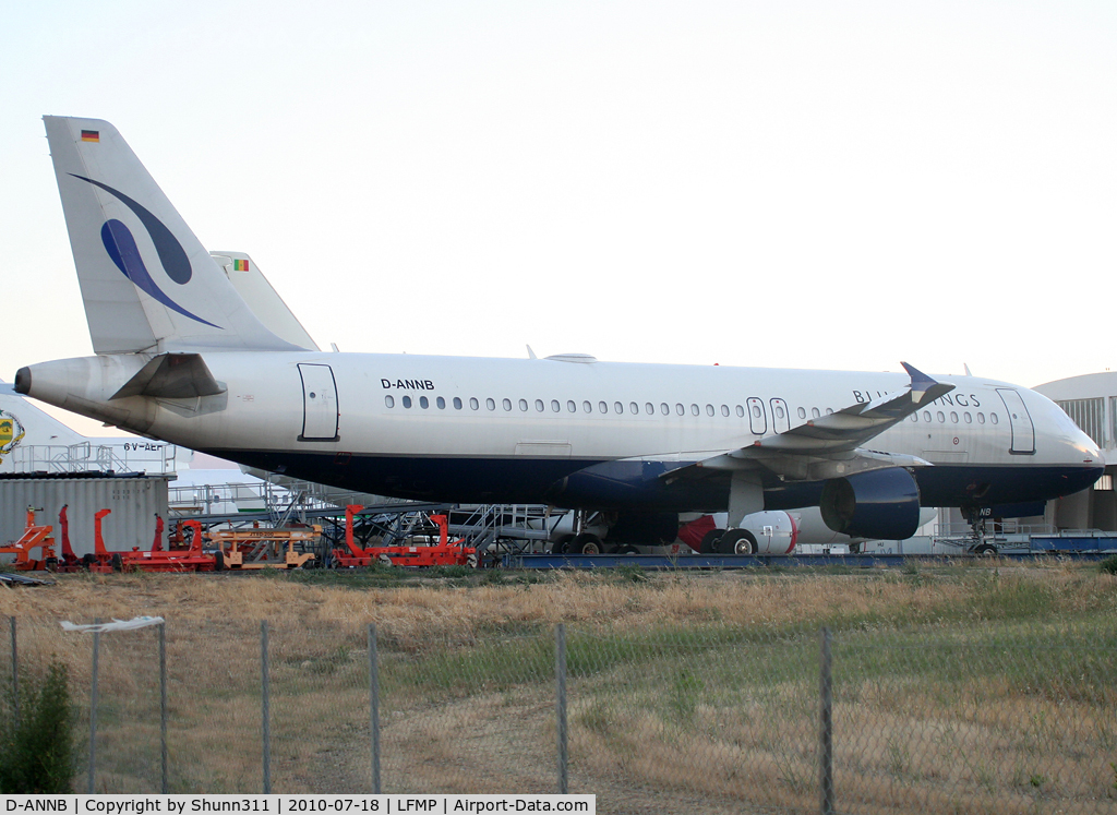 D-ANNB, 2000 Airbus A320-232 C/N 1240, Stored @ PGF
