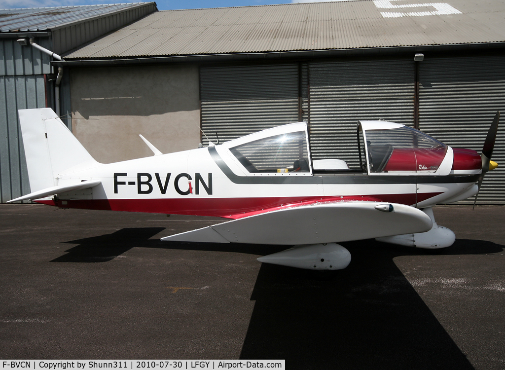 F-BVCN, 1974 Robin HR-200-100 Club C/N 22, Waiting a new light flight...
