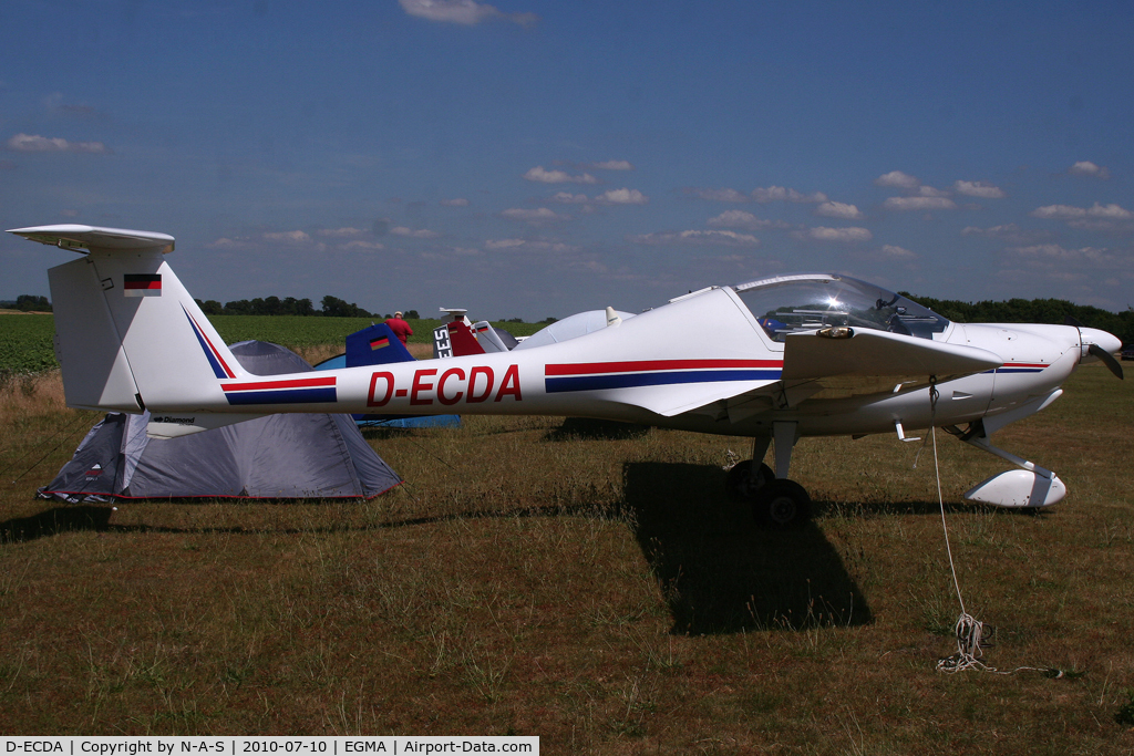 D-ECDA, HOAC DV-20 Katana C/N 20150, Visiting for Flying Legends
