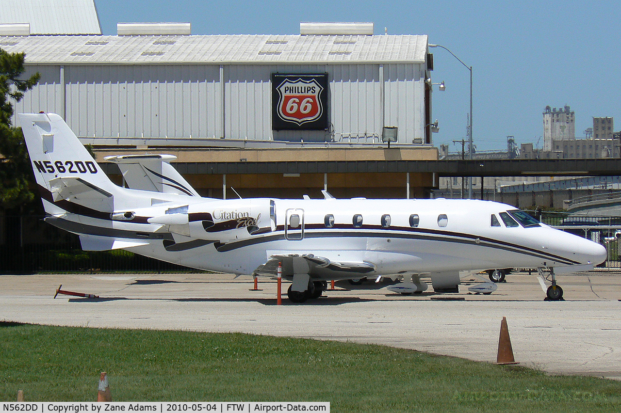 N562DD, 2000 Cessna 560XL C/N 560-5108, At Meacham Field - Fort Worth, TX