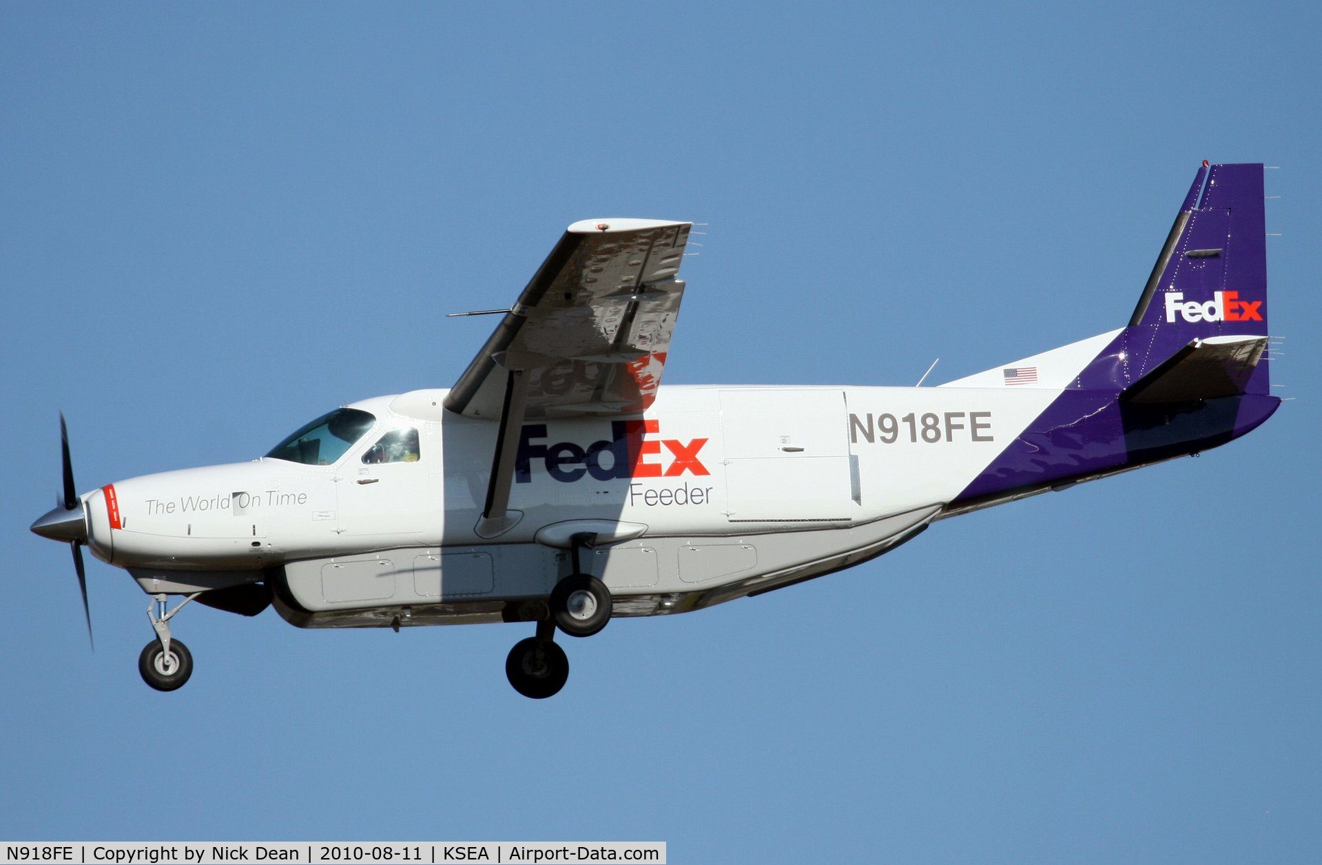 N918FE, 1987 Cessna 208B C/N 208B0018, KSEA