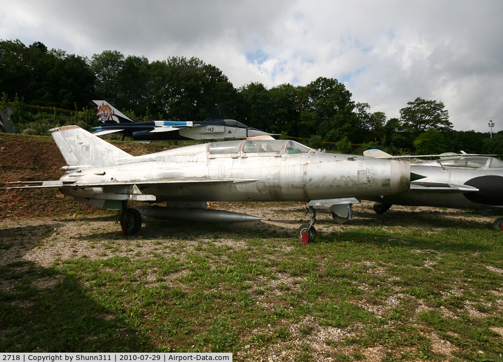 2718, Mikoyan-Gurevich MiG-29UB C/N 50903030215, S/n 662718 - Poland Air Force MiG-21U-600 preserved inside Savigny-les-Beaune Museum...