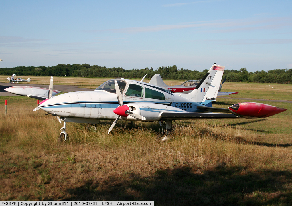 F-GBPF, Cessna 310R C/N 310R1665, Parked in the grass...
