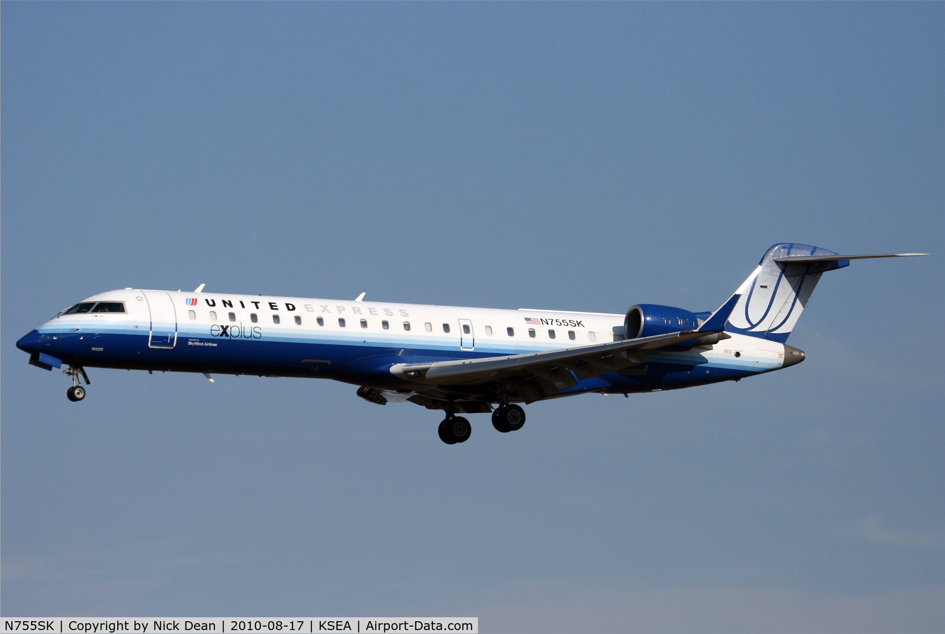 N755SK, 2005 Bombardier CRJ-700 (CL-600-2C10) Regional Jet C/N 10220, KSEA