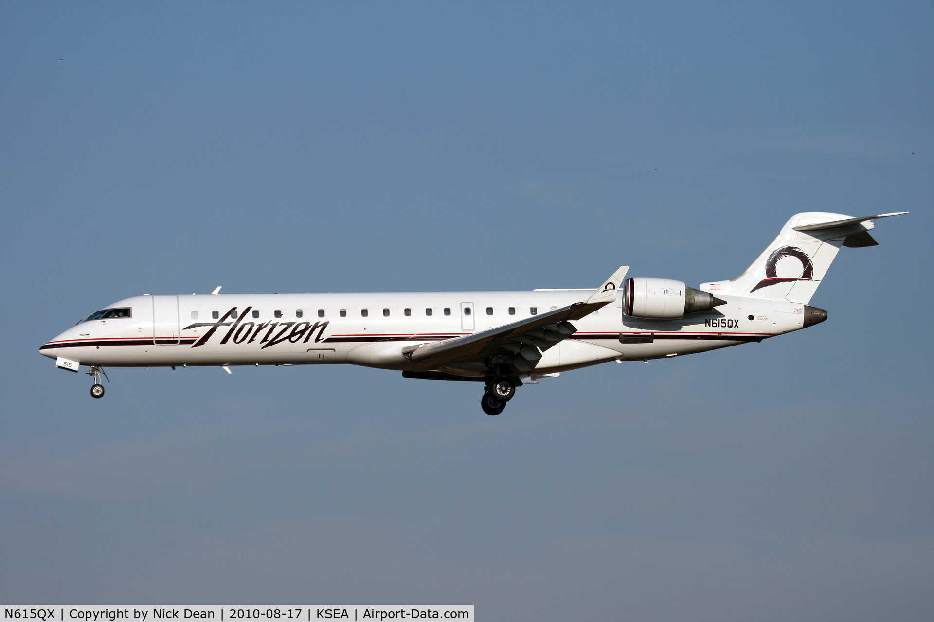 N615QX, 2002 Bombardier CRJ-701 (CL-600-2C10) Regional Jet C/N 10065, KSEA
