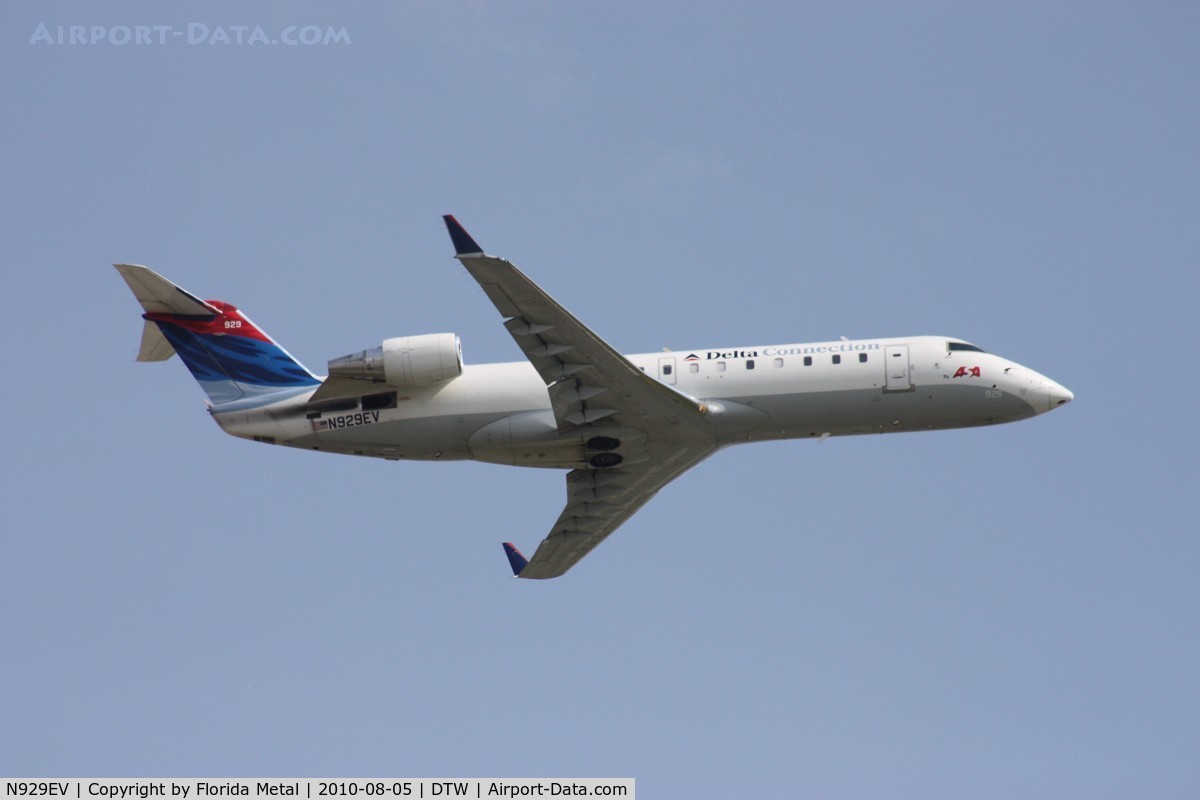 N929EV, 2004 Bombardier CRJ-200ER (CL-600-2B19) C/N 8007, ASA CRJ-200