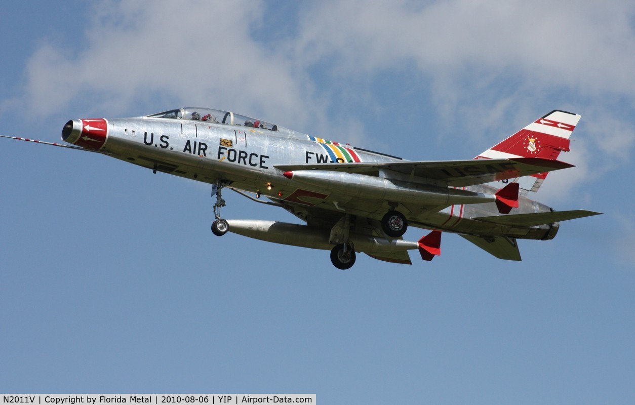N2011V, 1958 North American F-100F Super Sabre C/N 243-224, F-100