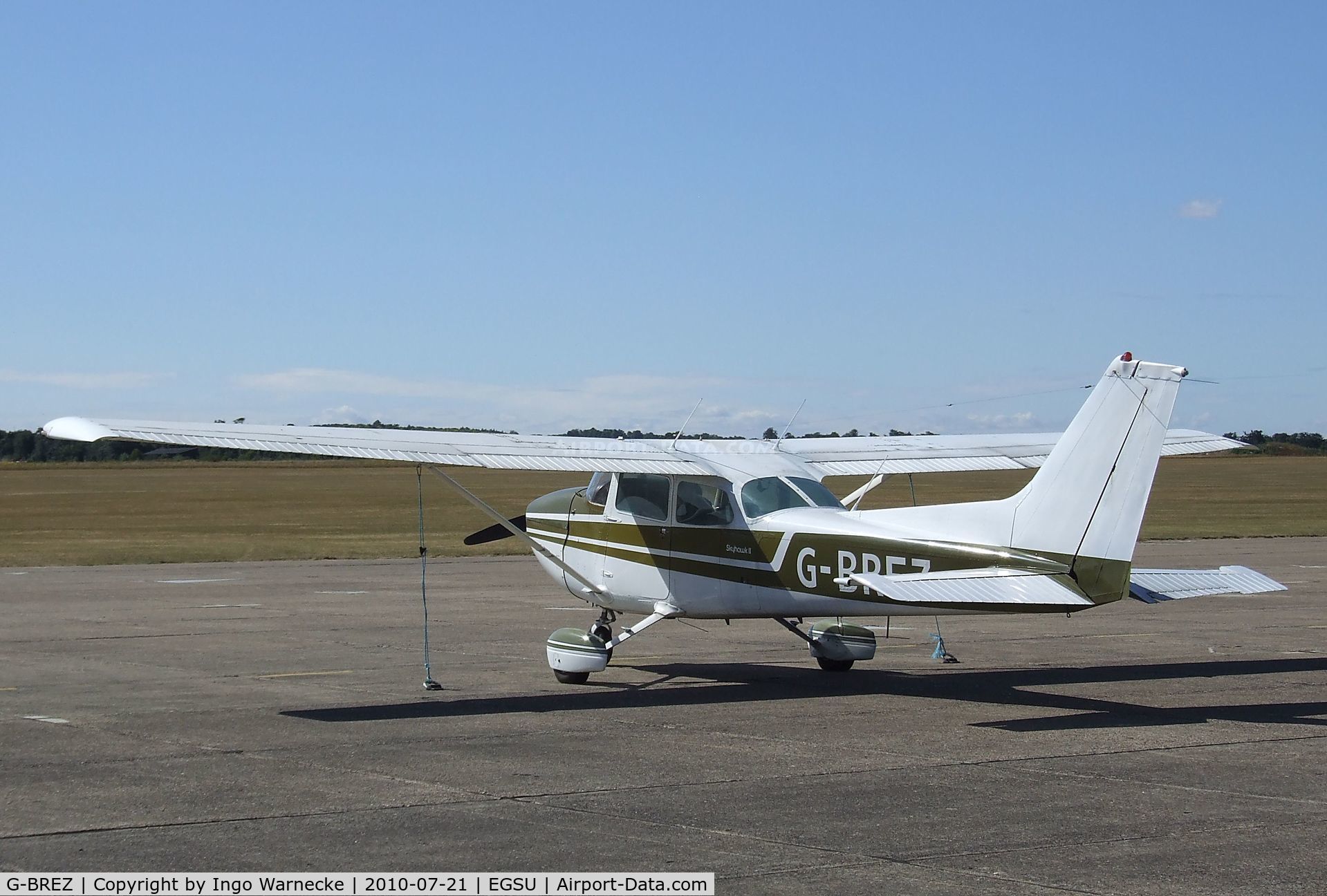 G-BREZ, 1976 Cessna 172M Skyhawk C/N 172-66742, Cessna 172M Skyhawk II at Duxford airfield