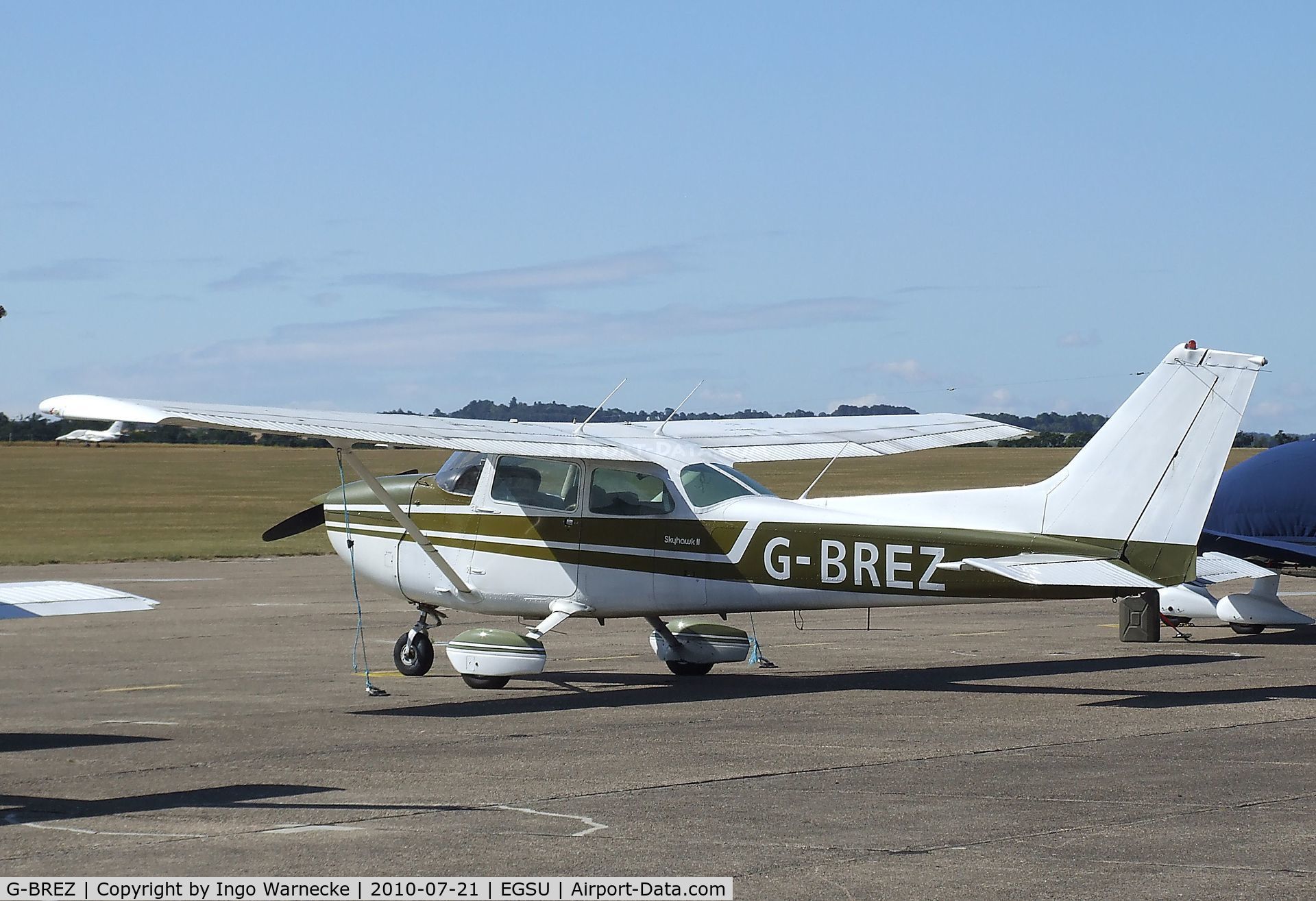 G-BREZ, 1976 Cessna 172M Skyhawk C/N 172-66742, Cessna 172M Skyhawk II at Duxford airfield