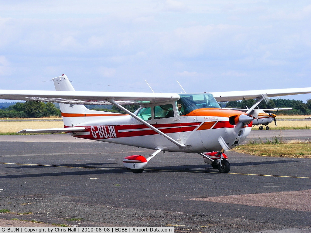 G-BUJN, 1979 Cessna 172N C/N 172-72713, privately owned Cessna 172 based at Wellesbourne Mountford