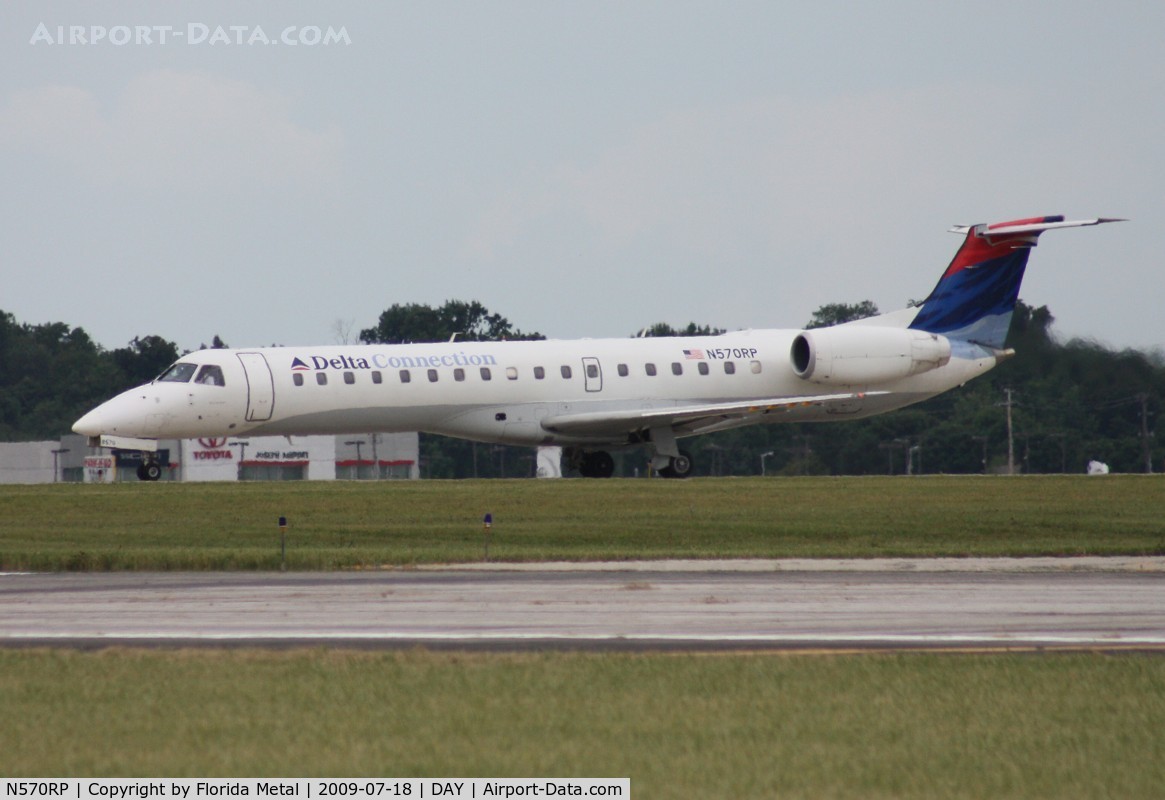 N570RP, 2004 Embraer ERJ-145LR (EMB-145LR) C/N 14500821, Delta Connection E145