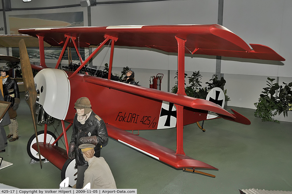 425-17, Fokker Dr.1 Triplane Replica C/N Not found 425-17 (1), DR.I at Laatzen