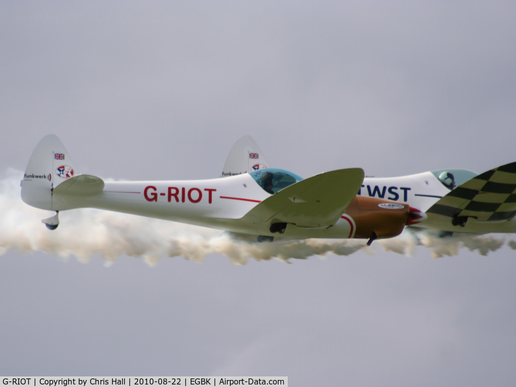 G-RIOT, 2008 Silence Twister C/N PFA 329-14700, displaying at the Sywell Airshow