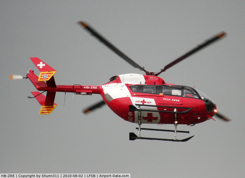 HB-ZRE, 2003 Eurocopter-Kawasaki EC-145 (BK-117C-2) C/N 9041, Landing rwy 16