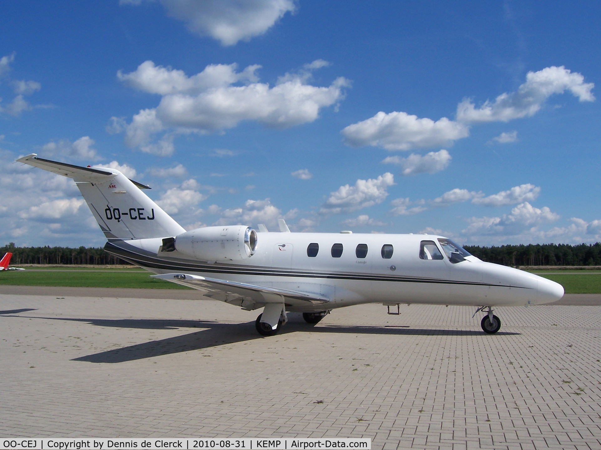OO-CEJ, 1999 Cessna 525A CitationJet CJ2 C/N 525A-0172, august 31 year 2010 15.00 CET Parked during lunch at Kempen Airport Budel Netherlands