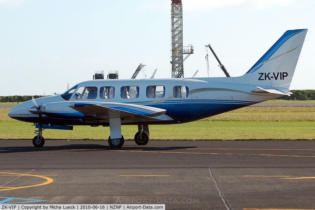 ZK-VIP, Piper PA-31-350 Chieftain C/N 31-7405482, At New Plymouth