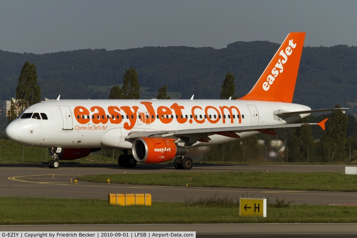 G-EZIY, 2005 Airbus A319-111 C/N 2636, taxying to the active
