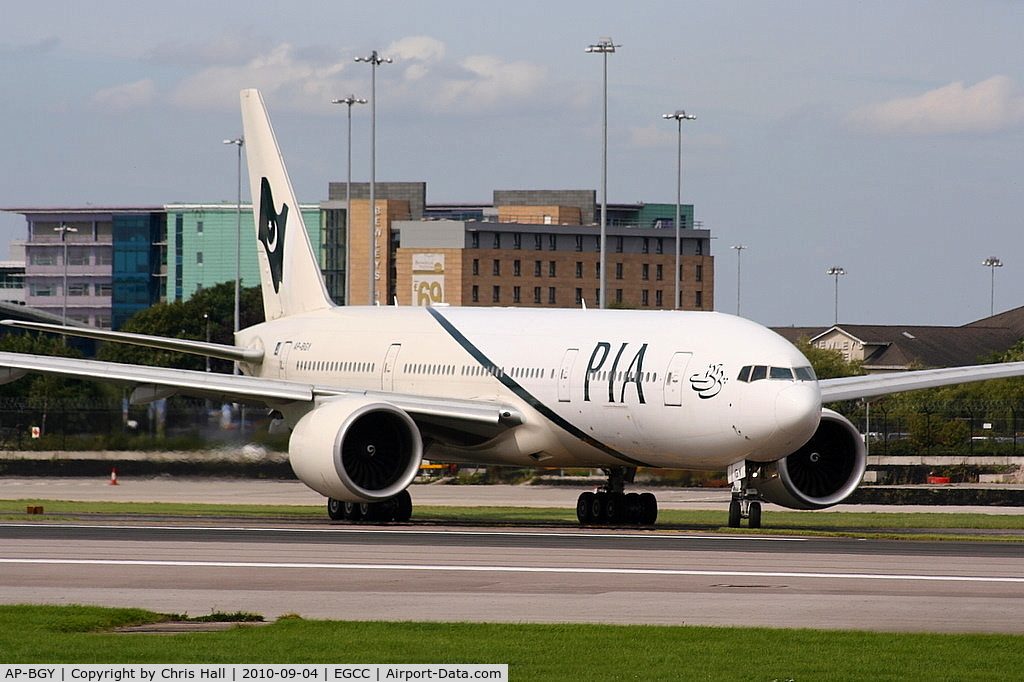 AP-BGY, 2005 Boeing 777-240/LR C/N 33781, Pakistan International Airlines