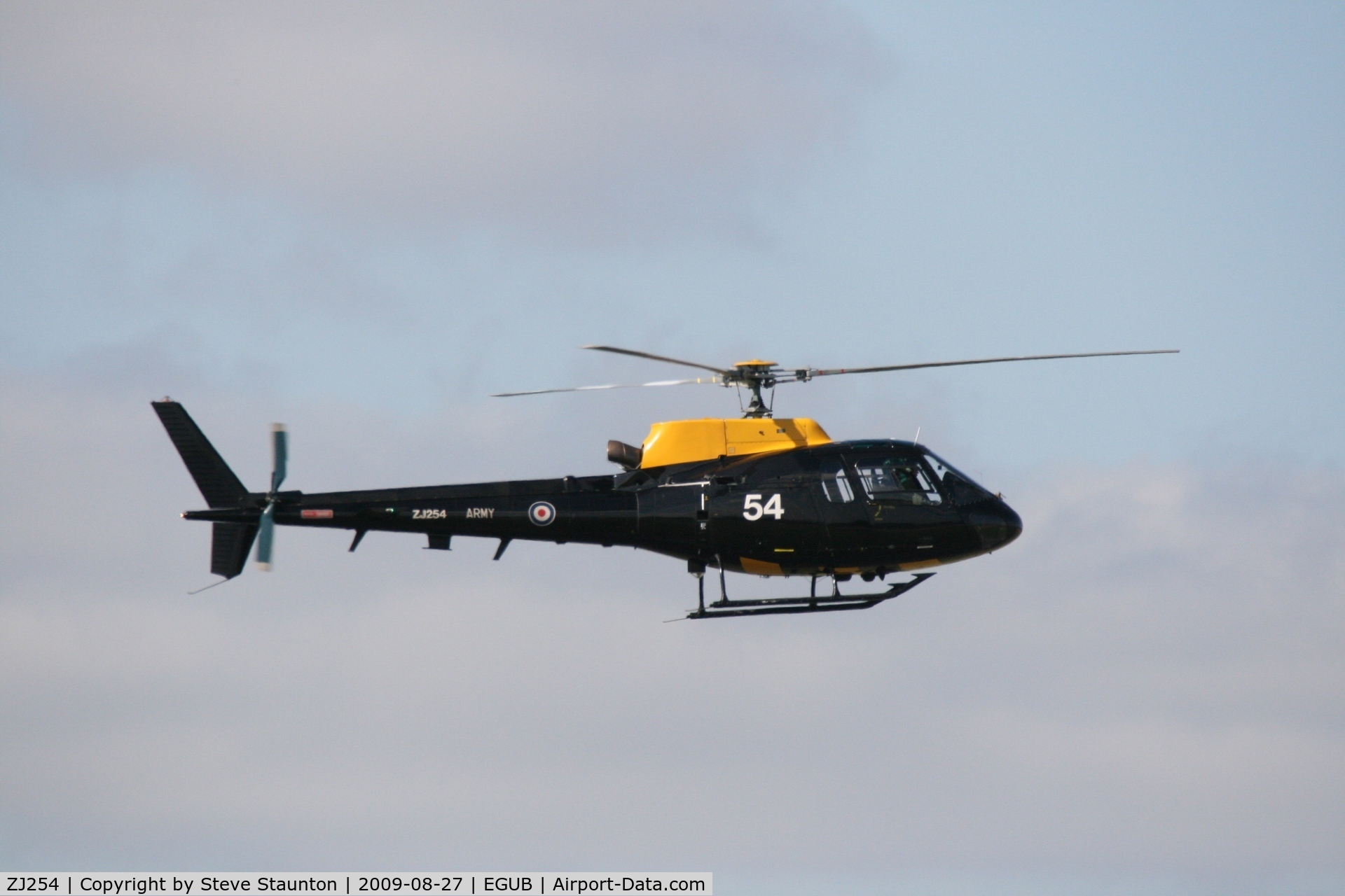 ZJ254, 1997 Eurocopter AS-350BB Squirrel HT2 Ecureuil C/N 3055, Taken at RAF Benson Families Day, August 2009