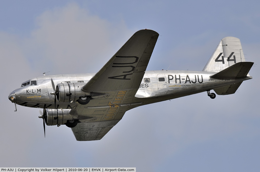 PH-AJU, 1934 Douglas DC-2-112 C/N 1286, Volkel in den Wolken