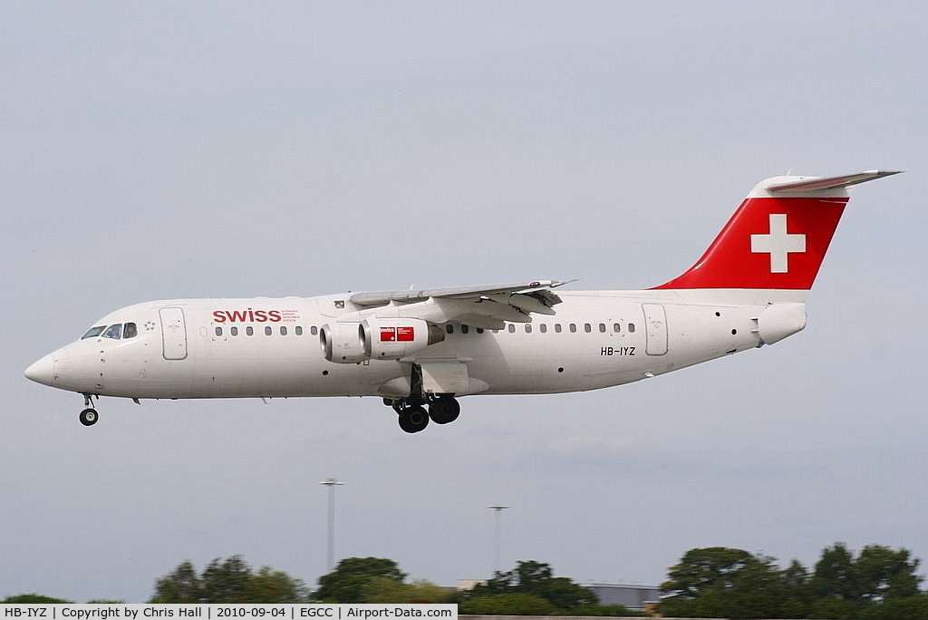 HB-IYZ, 1998 British Aerospace Avro 146-RJ100 C/N E3338, Swiss International Airlines