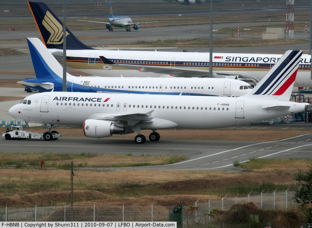 F-HBNB, 2010 Airbus A320-214 C/N 4402, Delivery day very soon now...