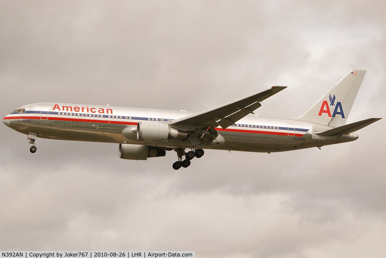 N392AN, 1998 Boeing 767-323 C/N 29429, American Airlines