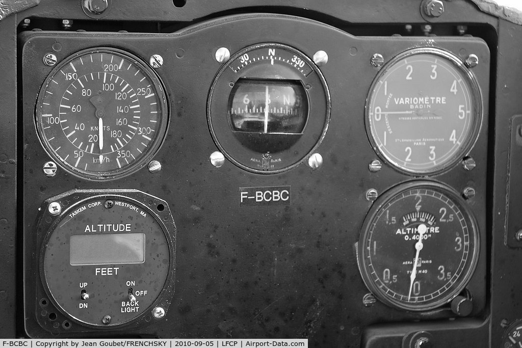 F-BCBC, Morane-Saulnier MS.317 C/N 323, les instruments