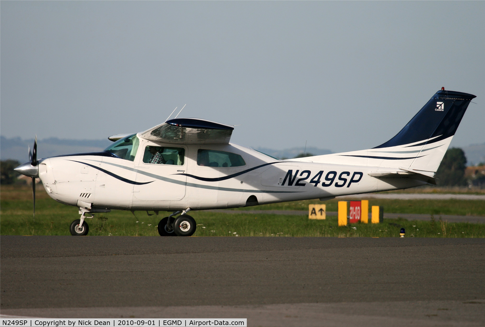 N249SP, 1975 Cessna 210L Centurion C/N 21060990, EGMD