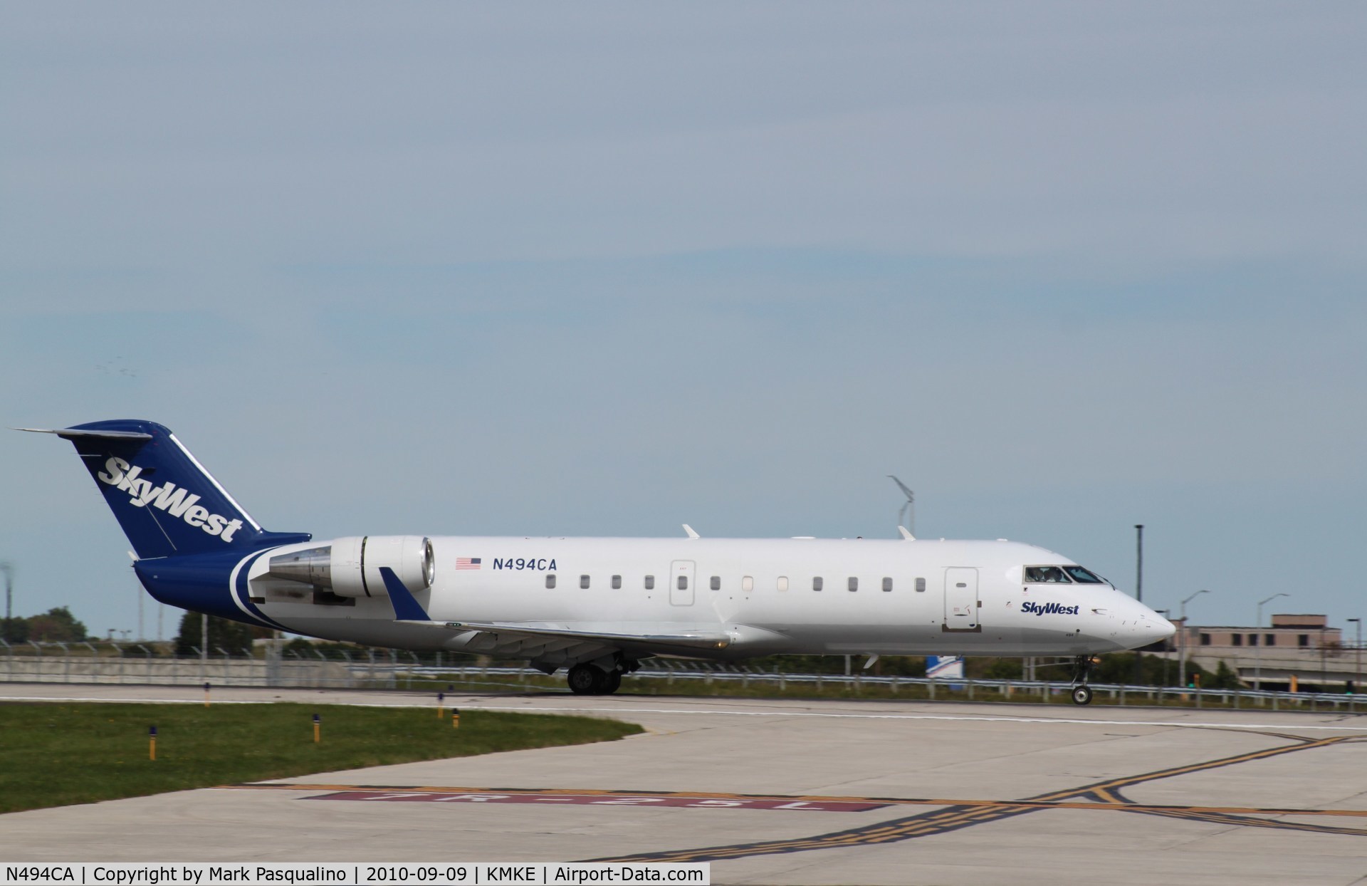 N494CA, 2003 Bombardier CRJ-200ER (CL-600-2B19) C/N 7765, CL-600-2B19