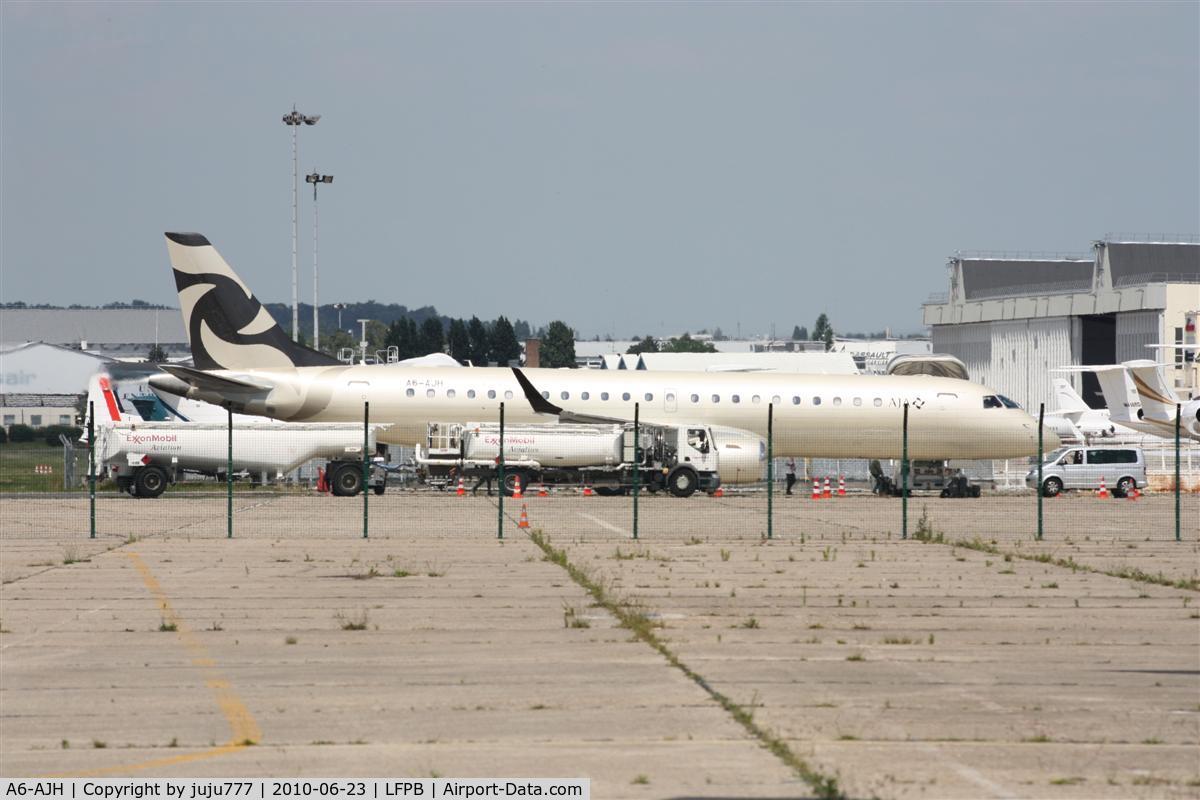 A6-AJH, 2009 Embraer ERJ-190-100ECJ Lineage 1000 C/N 19000140, on transit at Le Bourget