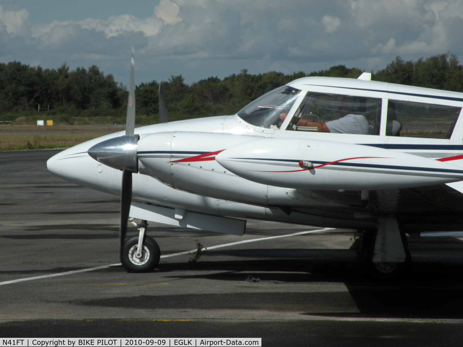 N41FT, 1970 Piper PA-39 Twin Comanche C/N 39-59, Smart Twin Commanche just after start up.