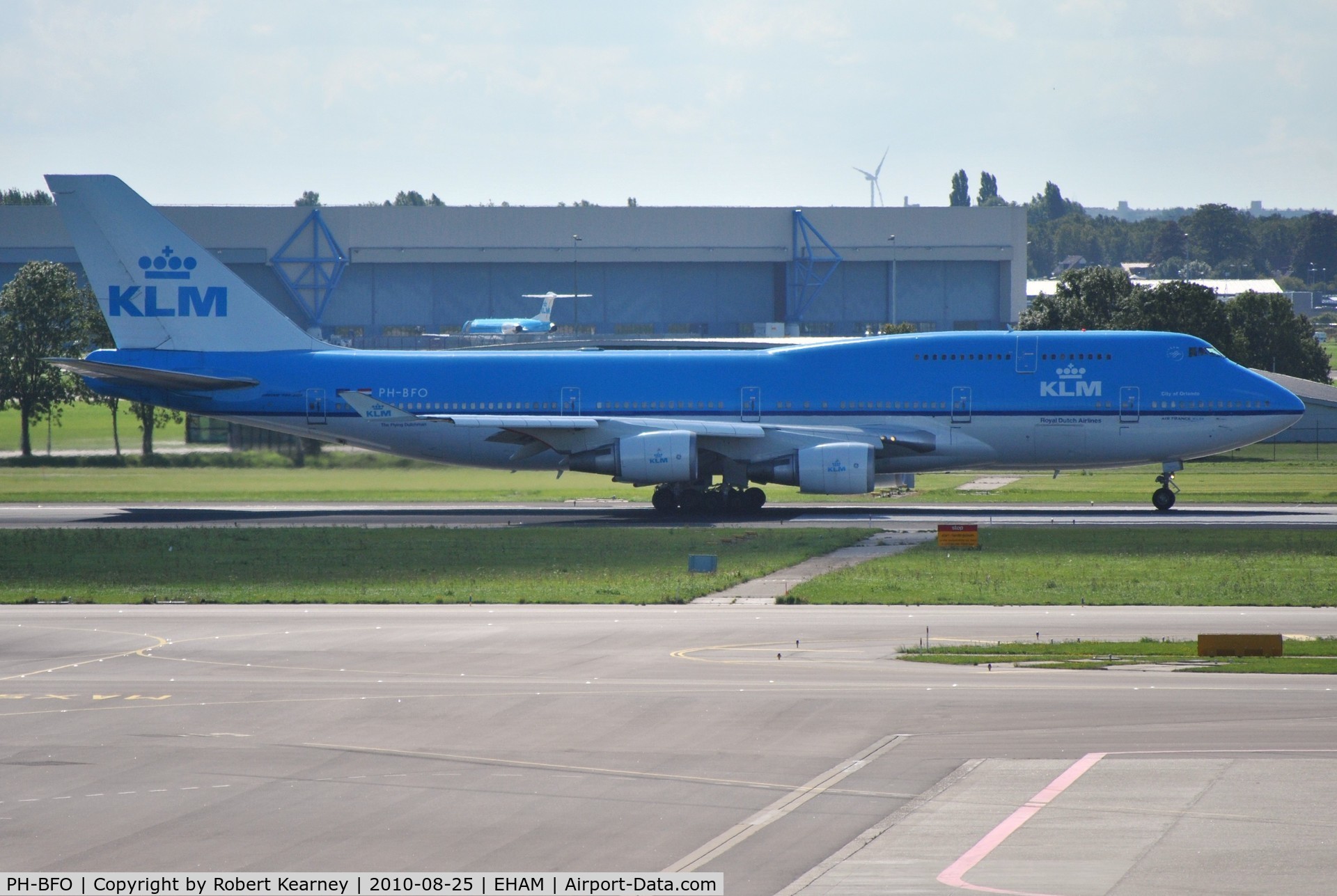 PH-BFO, 1992 Boeing 747-406BC C/N 25413, KLM heavy rolling