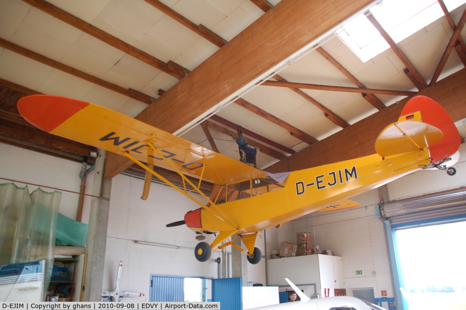 D-EJIM, 1952 Piper L-18C Super Cub (PA-18-95) C/N 18-1531, @ Hangar Porta Westfalica