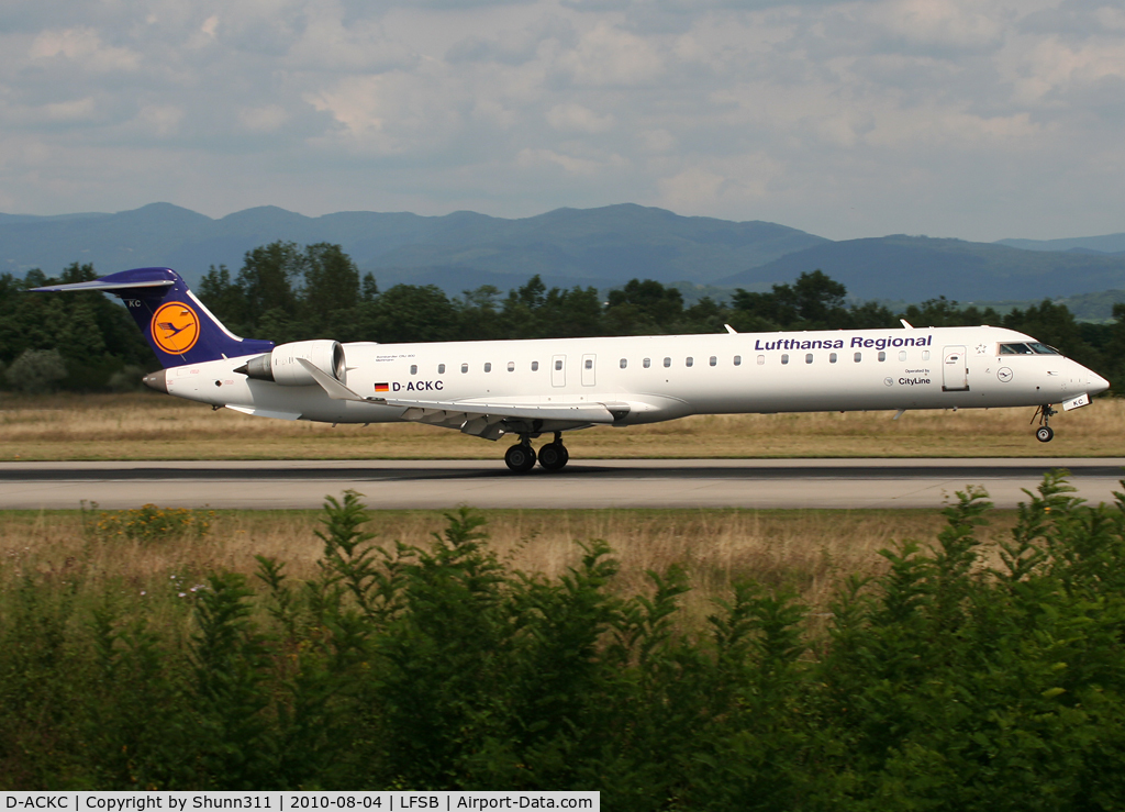 D-ACKC, 2006 Bombardier CRJ-900LR (CL-600-2D24) C/N 15078, Landing rwy 16