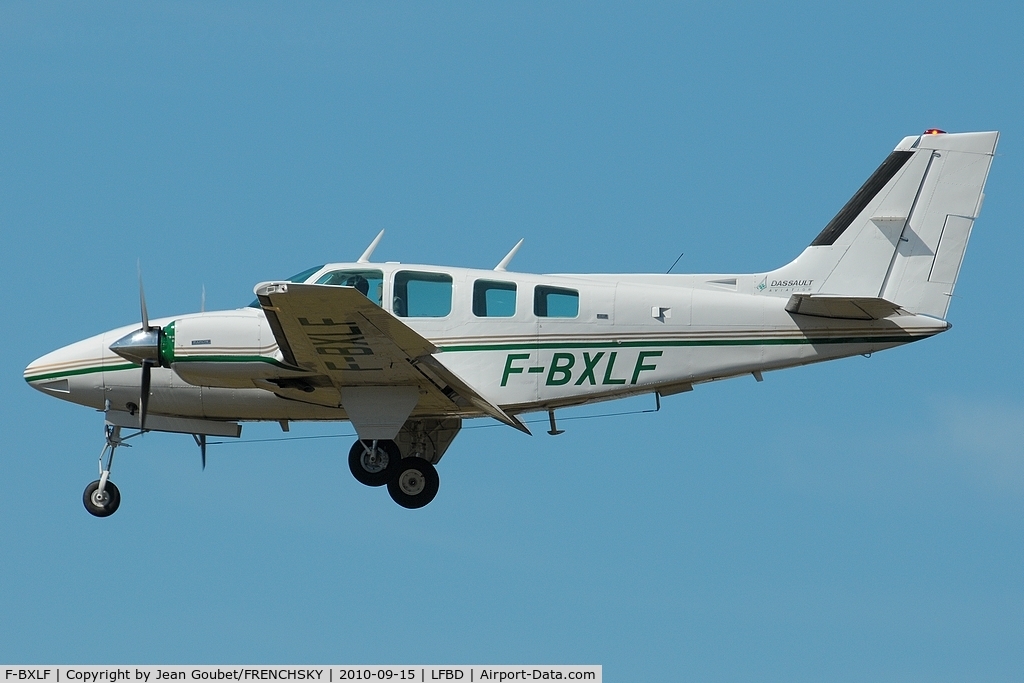 F-BXLF, Beech 58 Baron C/N TH-647, DASSAULT AVIATION SA